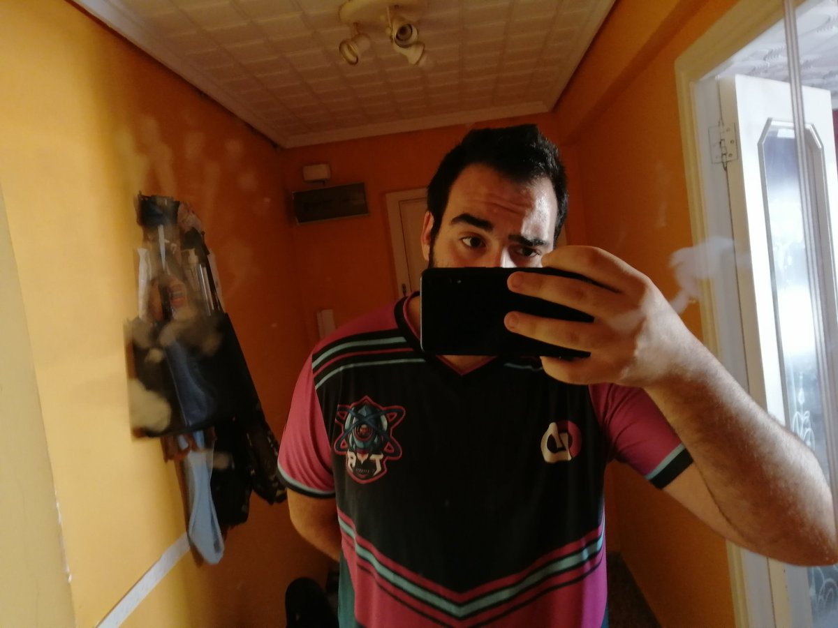 TstRooster's tweet photo. Detallado de este gran club en el que somos familia, #Tricolas #wetakeoff. @TR_eSports_ES @TReSports2K, Enormes. https://t.co/gTDKufpuTw