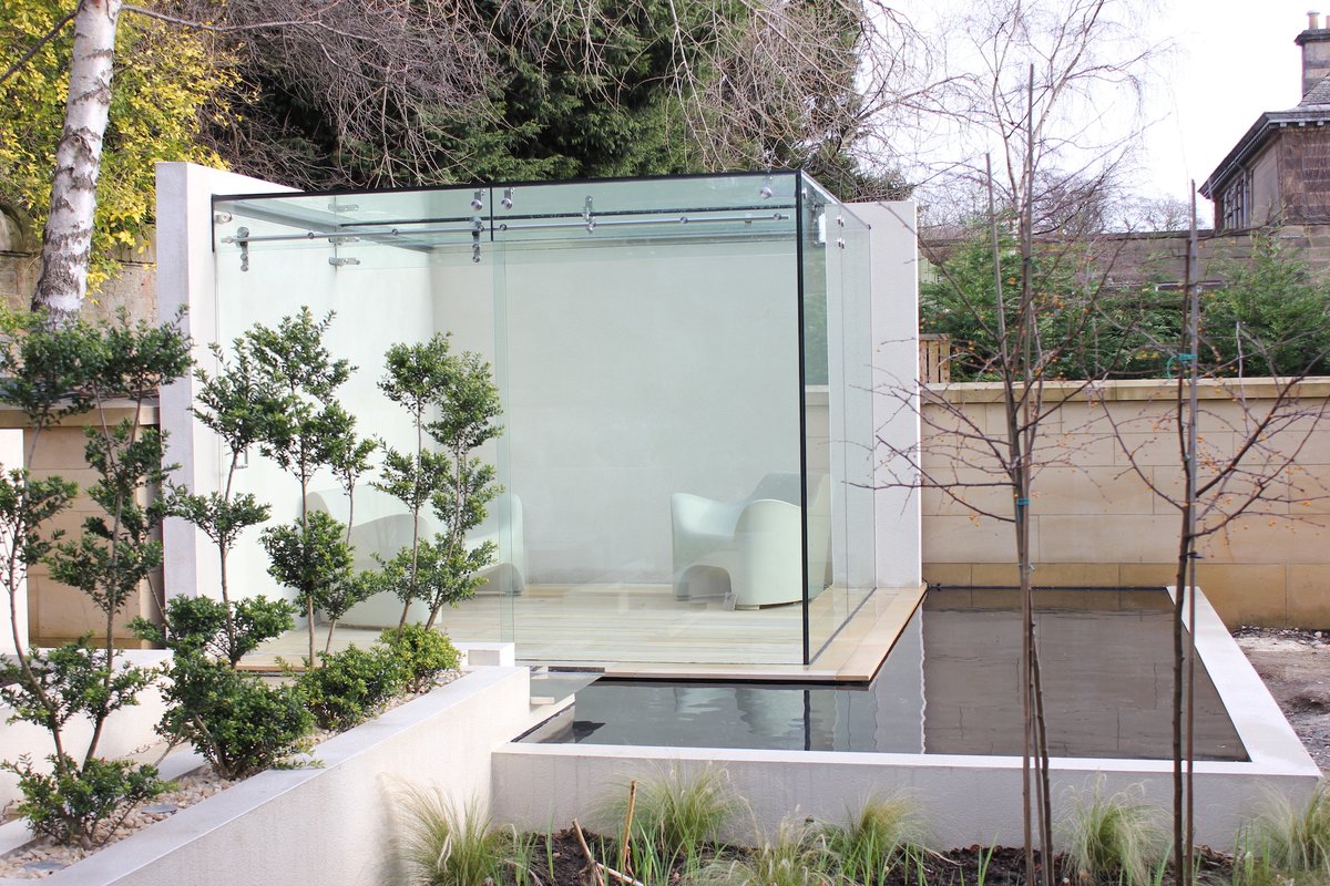 GrayAndDick's tweet photo. Thinking adding extra living space to your home? This @GrayAndDick blog (https://t.co/H9TQiW6x1d) focuses on some of our residential projects and #glassextensions.

Contact us. 
> 0141 952 9619

#HomeDesign #GlazedStructures https://t.co/zjW6gEKWo9