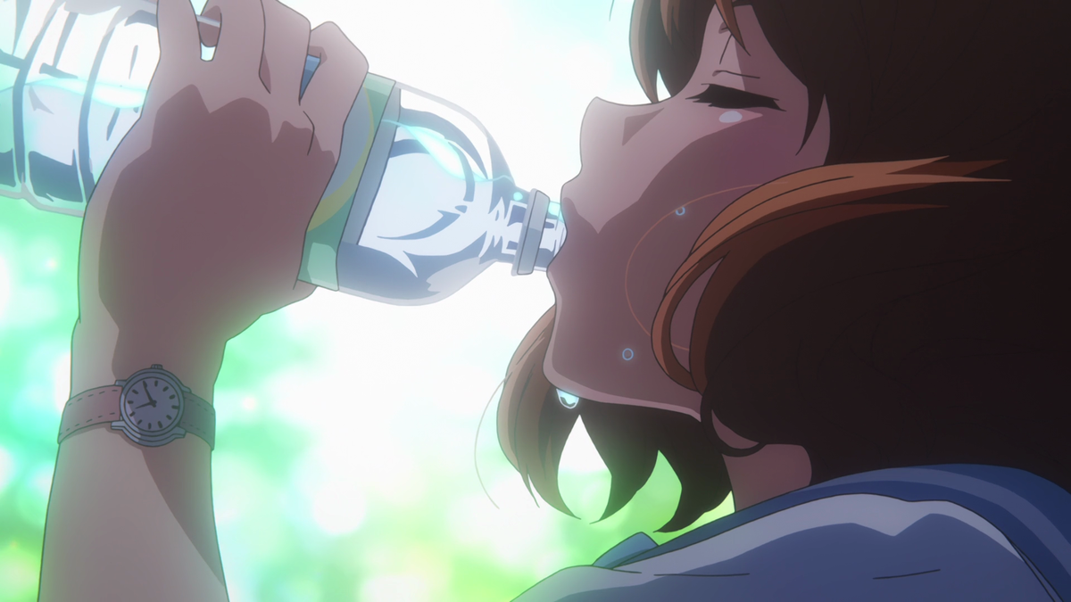 Kumiko isn't letting anything stop her! Her drinking water acts as a revitalization so that she won't suffer from a nosebleed from before that might inhibit her practice. She's going all in so she can shine just like Reina.