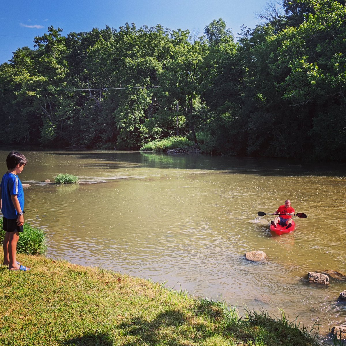 JohnTheNovelist's tweet photo. When your son throws a Hyzer Flip into the creek with his newest disc, and you need to take out the kayak to retrieve it..

#DiscGolfDad
#DiscGolf
#Kayak
#FamilyTime
#vacation 
#SocialDistancing https://t.co/YO2RzGLsiQ