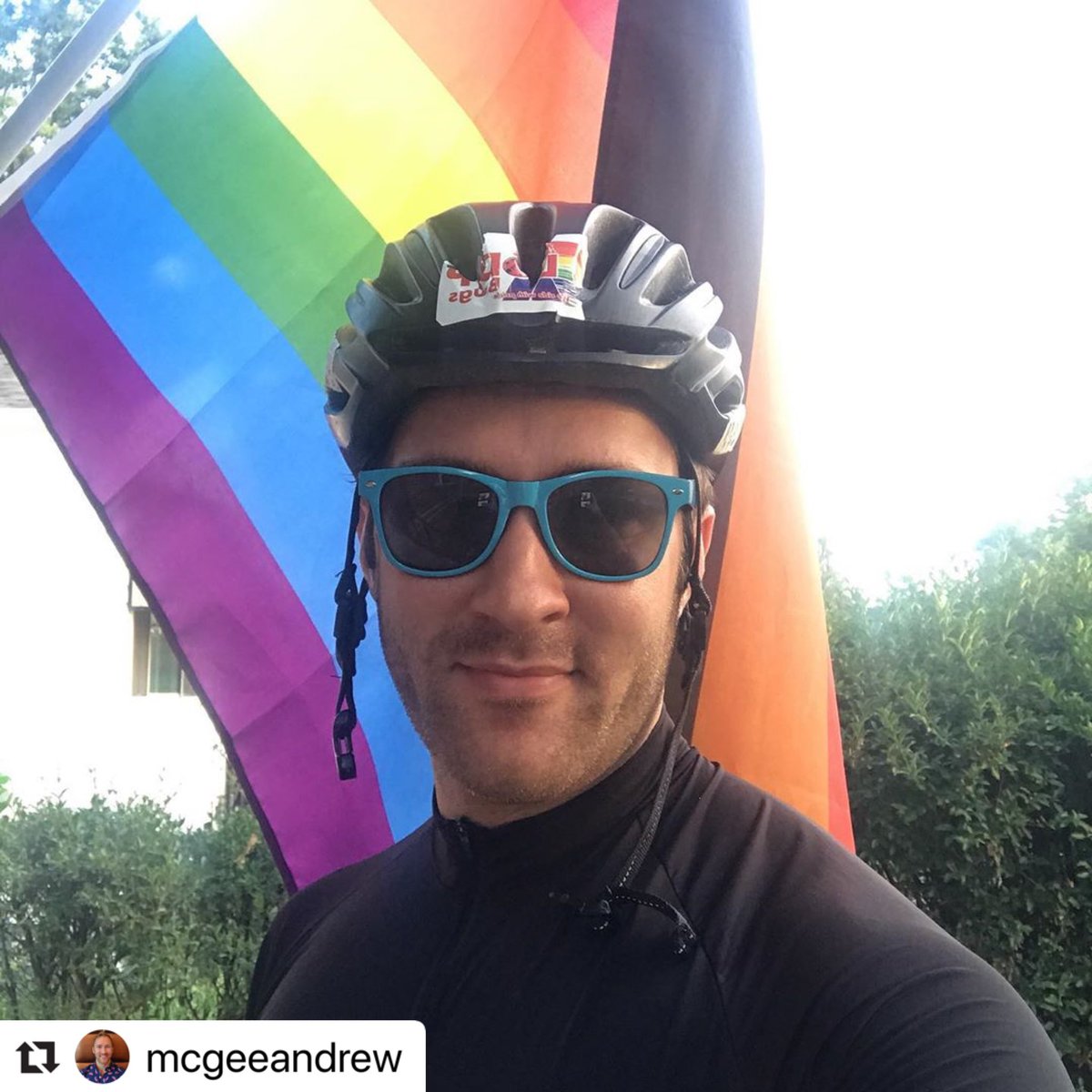 LGBTCenterNYC's tweet photo. Keep it up, you’re doing great! 💪🏽👏🏻👍🏿 #275challenge https://t.co/Tp3rsrtRr3