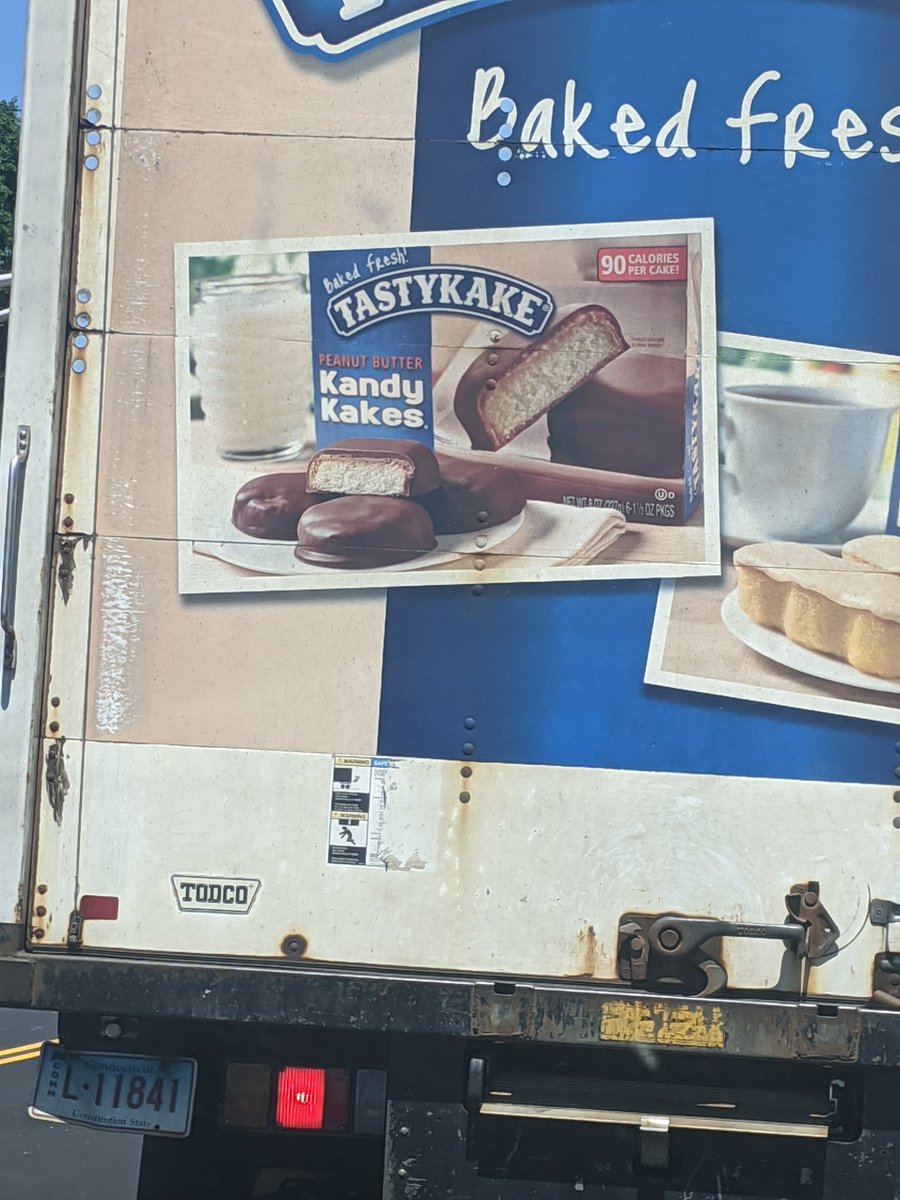 trail_runner413's tweet photo. @kandyrew they named a dessert after you https://t.co/jI0oEpVPXB