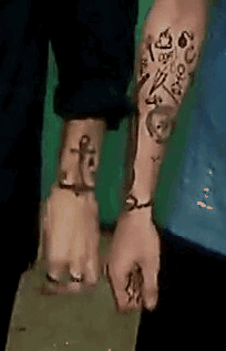 + but the BIGGEST proof for me will always be their complimentary tattoos (bc you just DON´T ink your body with huge tattoos with "no meaning behind them" at all) +