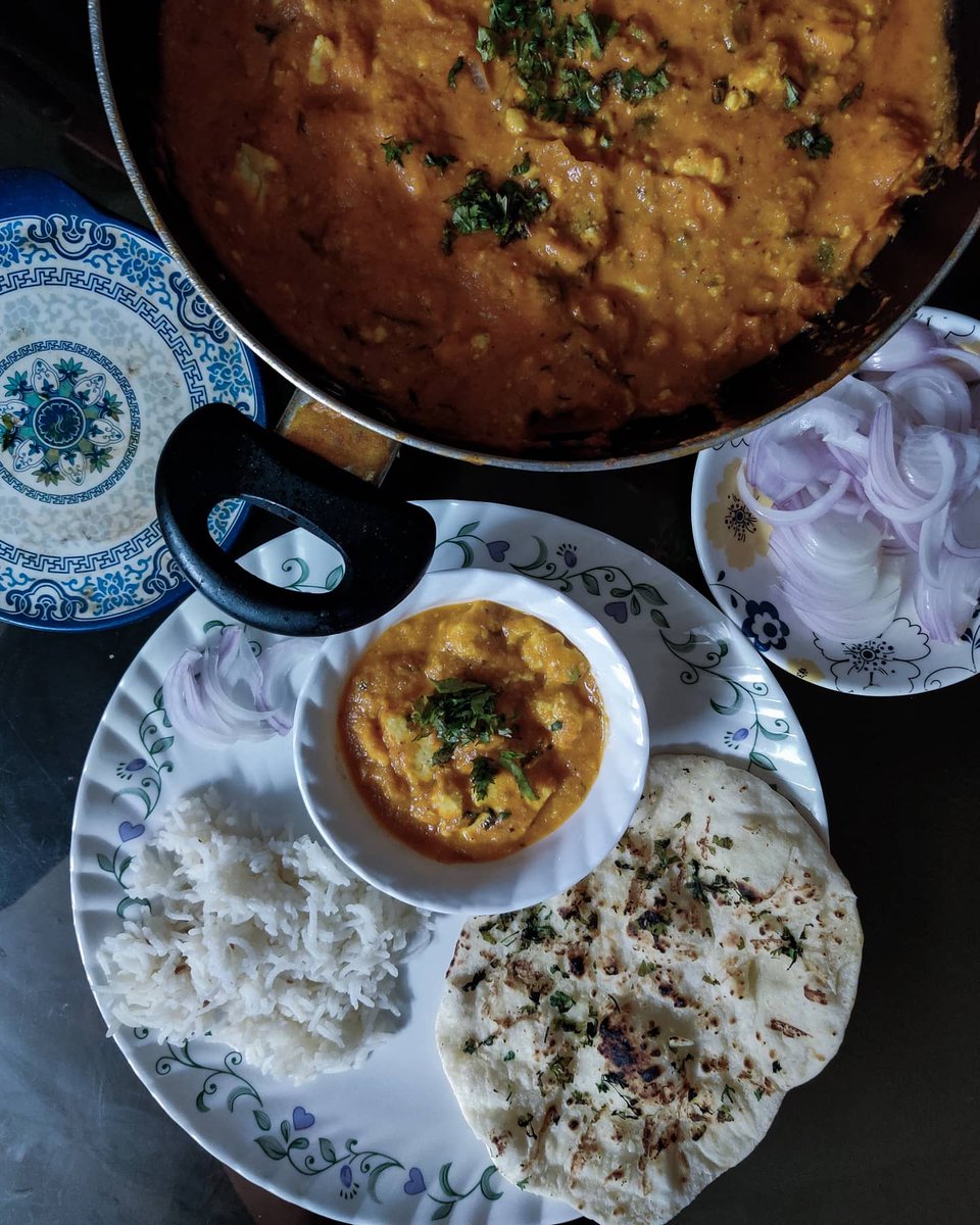 chai_kaapi's tweet image. Adventure 1: Paneer Tikka masala with butter garlic naan and jeera rice. 
(The OG desi khana)

Recipe inspiration- @ChefKunalKapur

Made with lots of love and dher sara butter. 

#chaikaapiadventures #homecooking #recipes #foodie #punefoodie