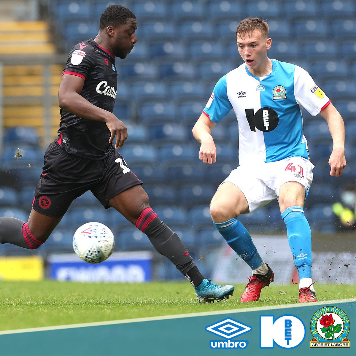 Rovers's tweet photo. Senior debut ✅

A special day for @HaydenCarter06 and Jack Vale this afternoon. 👏

#Rovers #ROVvREA 🔵⚪️ https://t.co/MCCkNfXE2b