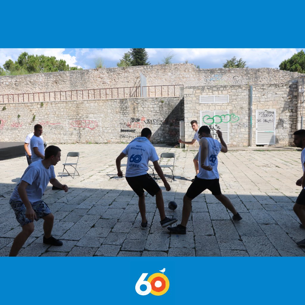 MdfSibenik's tweet photo. [Kičmatrans turnir]

Već treću godinu za redom ekipa iz Kičmatransa 💪🏻 organizira nogometni dan za kraj Festivala 🎉. Ove godine turnir se održao posljednjeg dana Festivala u 16 sati  na trgu Ivana Gorana Kovačića. https://t.co/aSwX8yqG1d