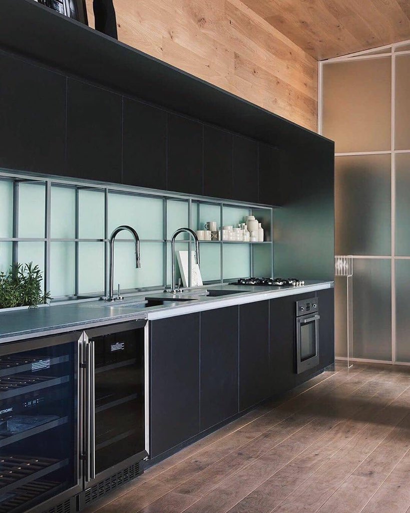 INTERIORPORN1's tweet photo. Essential interior like this is brilliant https://t.co/NtC2Pjm7aJ