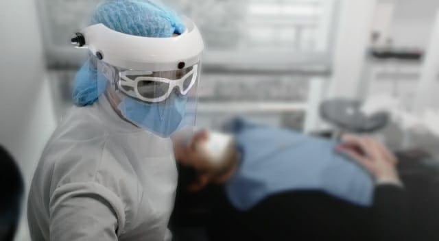 premium_3d's tweet photo. #SerBuenColombianoes apoyar las empresas nacionales. 

Monogafas con cierre hermético que no permite la entrada del virus + clip para lentes de aumento. 
Premium 3D trae el combo perfecto para que estés protegido y con la mejor visión. https://t.co/rmQkn3J3zV