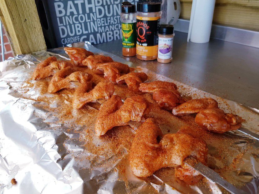 Monolithgrilluk's tweet photo. The Monolith LeChef rotisserie in action. Chicken wings and  bbq baby corn with butter by Martin Sviba 🔥🙌🔥 https://t.co/jQ75u5lCj2