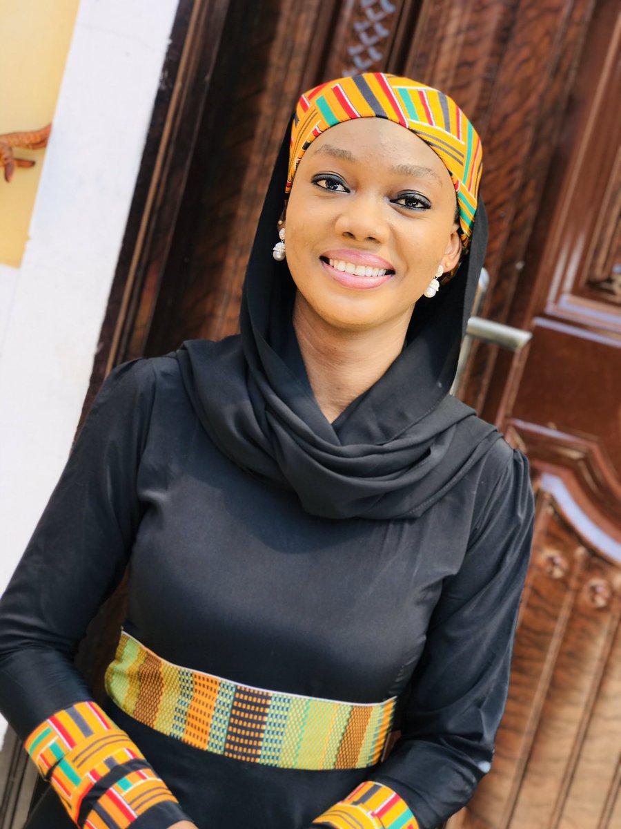 Official_IMAM01's tweet photo. My Name is Hauwerh Ibrahim but my friends &amp; other customers do call me Hauwee, right here is what I do as my Hustle. I customize Shoes,Bags &amp; Gowns for special occasions &amp; special appearance!
For more info pls kindly call this No:
👉0902 911 5693
Pls pals help me RWT my hustle https://t.co/AoXtqqGYhs