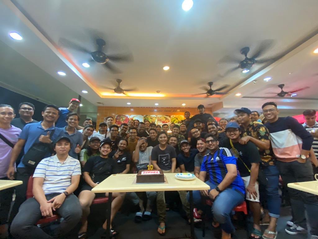 holyjendul's tweet photo. may we all see each other again in the near future #baloba https://t.co/8puOlTx4sF