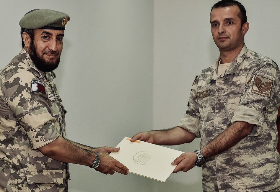 9الآن هم في شمال العراق وشمال  #سوريا و  #طرابلس  #لبنان، وحتى في قطر، وبالفعل كان لهم فصل تاريخي قصير في أواخر القرن 19، وطُردوا منها بعد معركة عسكرية مهينةالسلطنة العثمانية ولّت إلى لا رجعة، لكن الجماعات الموالية لها مثل الإخوان، تعمل على تسويق التاريخ العثماني في العالم العربي