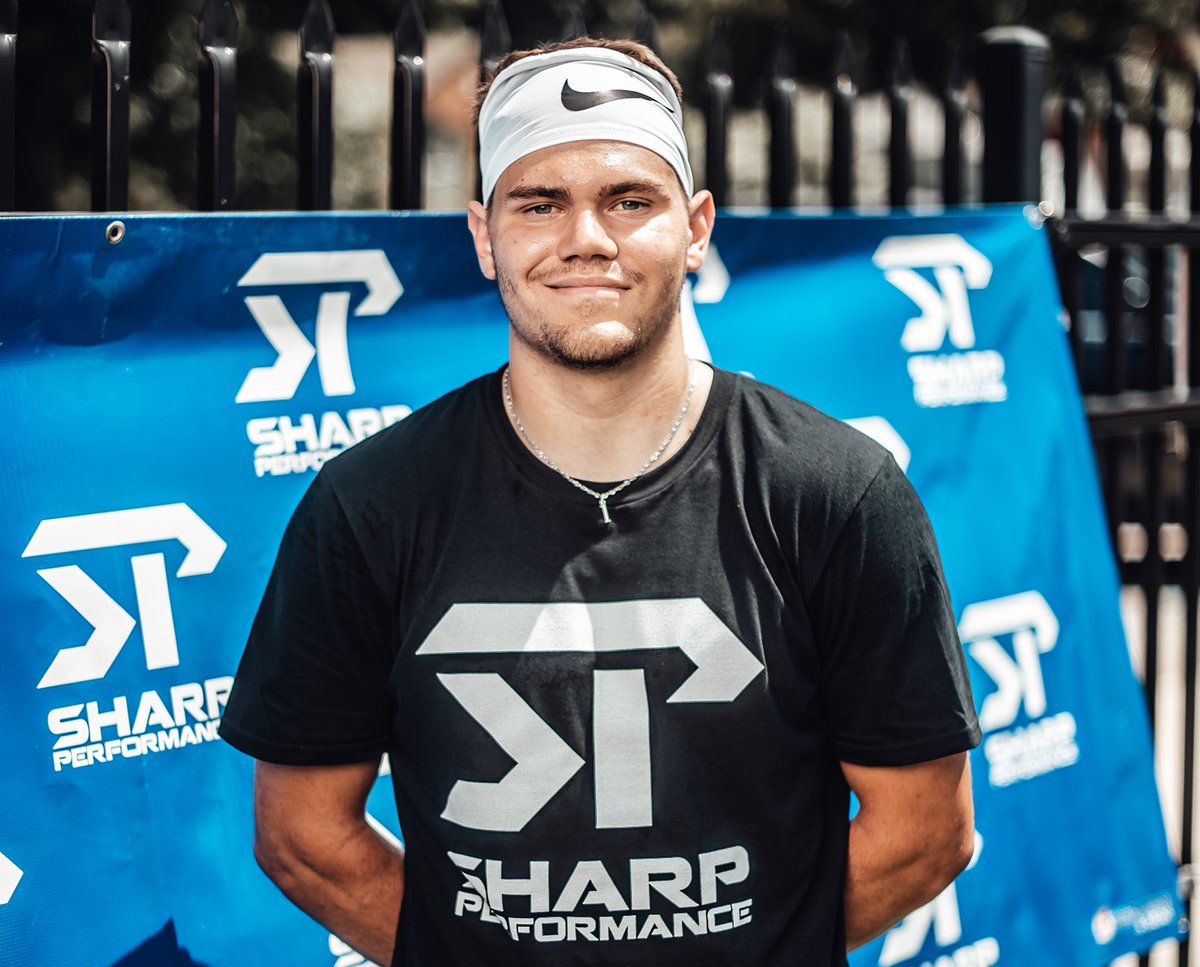EVENT COVERAGE: Up and coming senior RB’s that shined at Jake Sharp Performance Showcase Brayden Collins Jesse Gardner @eabell21 @Jordan15531695  <a href="/Holt_Hanzlick/">Holt Hanzlick</a> <a href="/colin_jueneman/">Colin Jueneman</a> <a href="/Cademason_1/">Cade Mason</a>

sixstarfootball.com/article/event-…