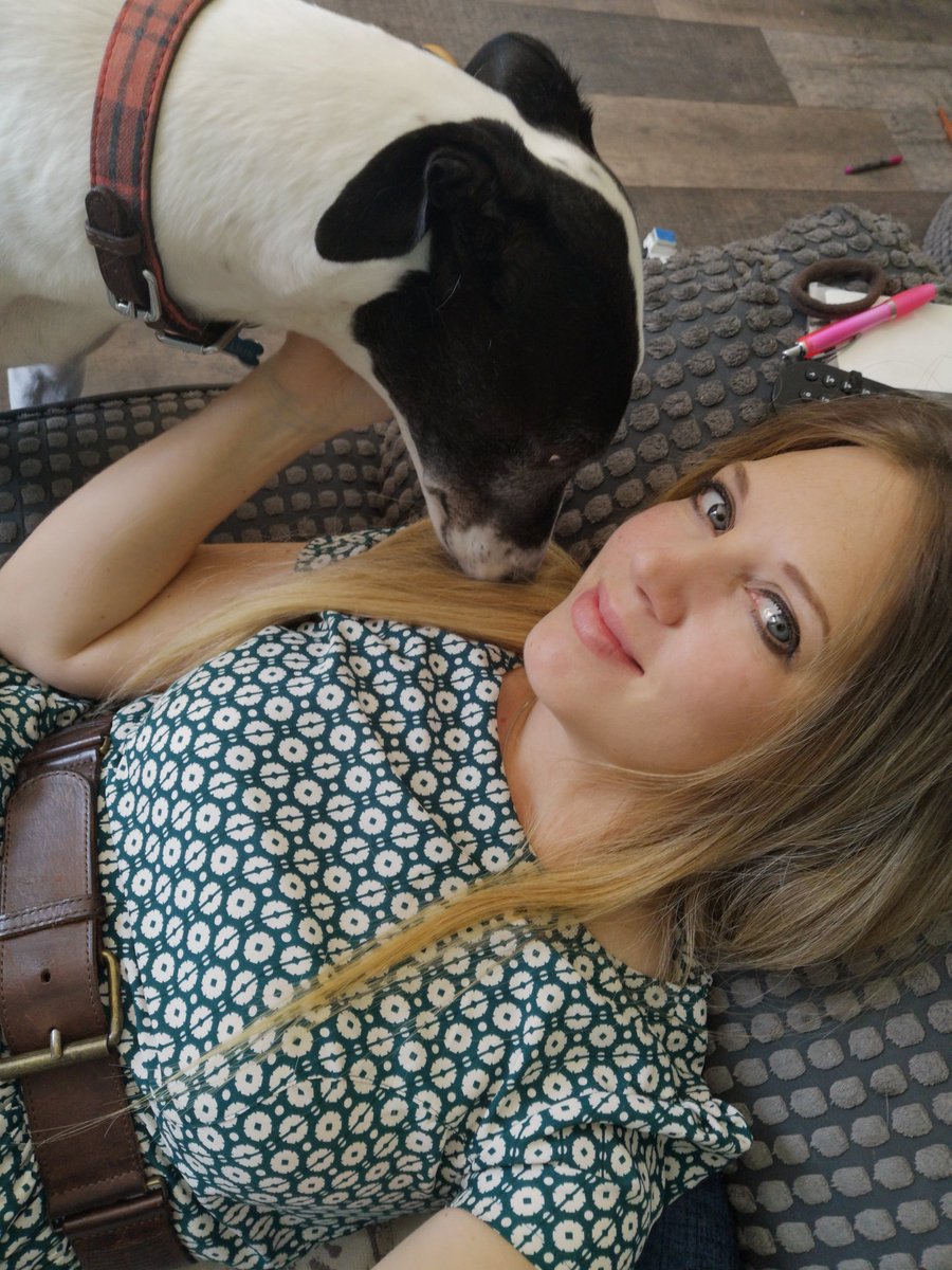 rattray_kim's tweet photo. He always seems to know when I'm headachey. #greyhound #migraine #almostbetter https://t.co/4II6FerxUC
