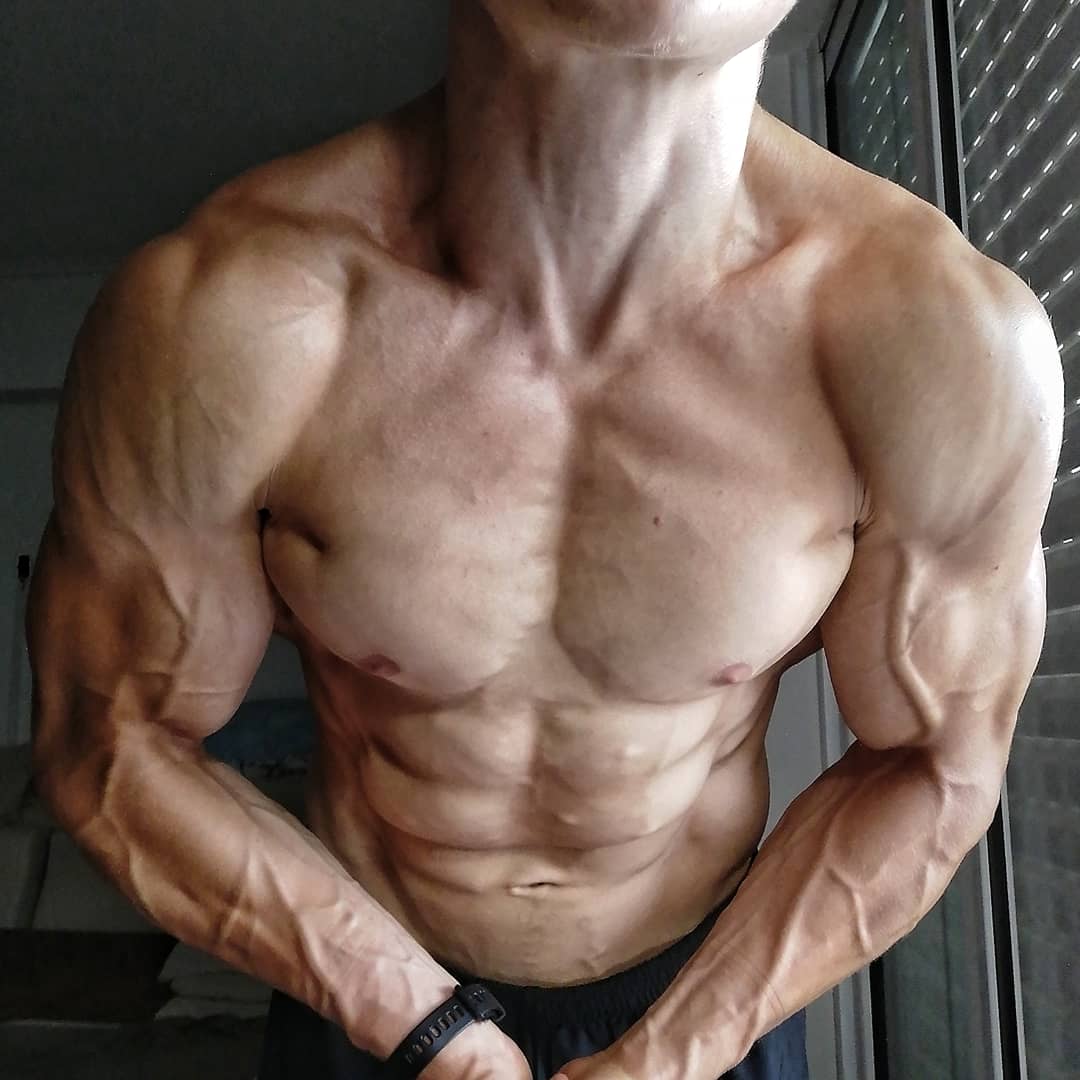 jonnycalisthenics tweet media