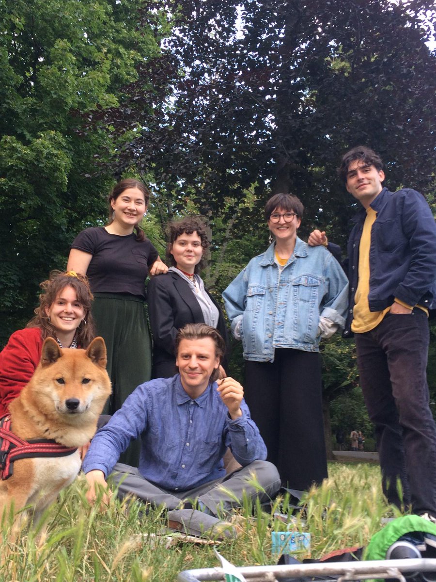 AgonBerlin's tweet photo. Treffen am #maerchenbrunnen im #volksparkfriedrichshain . 
#agontheaterberlin #agonwandertheater #shibainu https://t.co/EJr48pqRUQ