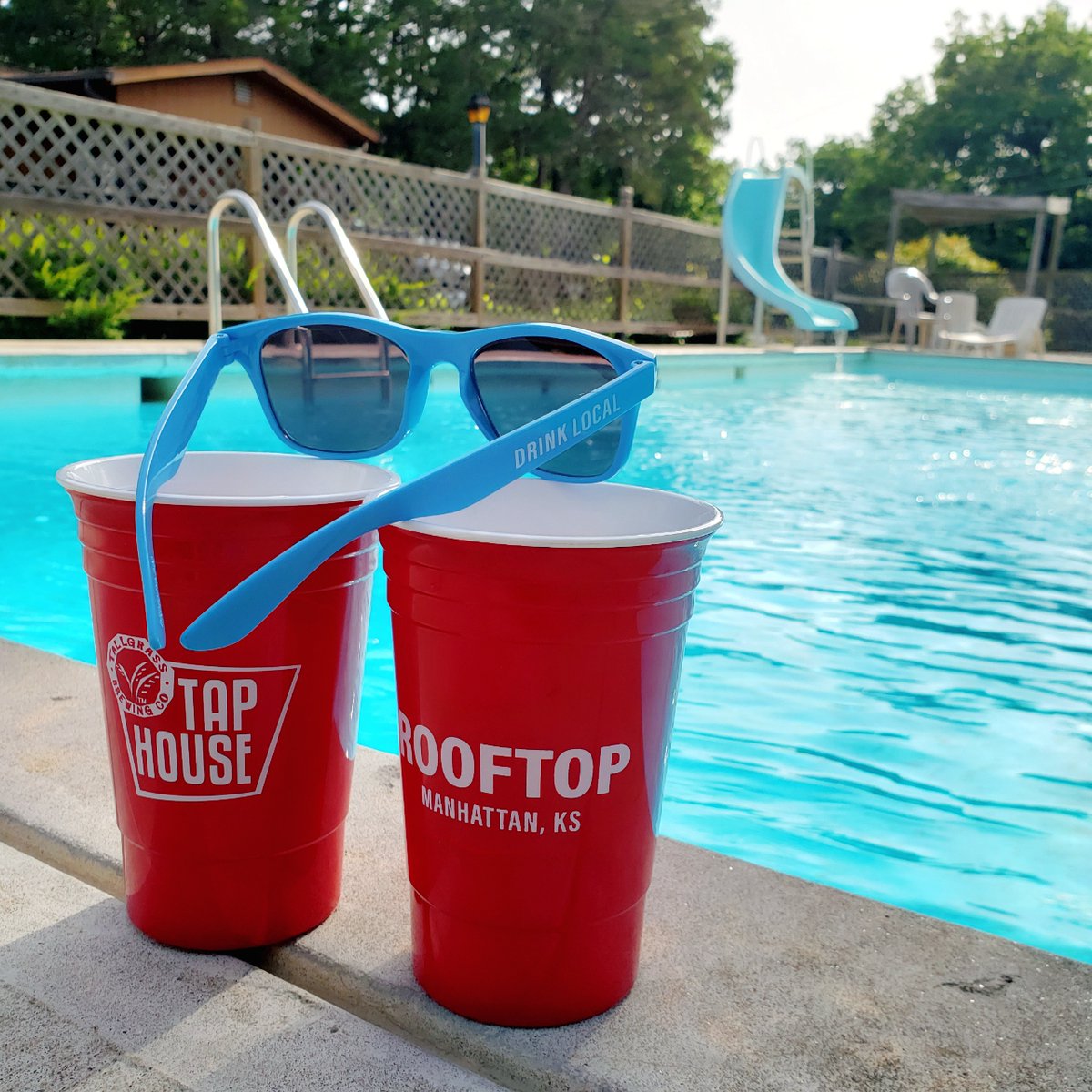 TGTaphouse's tweet photo. Nothing like a quick dip in the pool and an ice cold brew to beat this summer heat!
#TapHouse #DowntownMHK #Brewery #CraftBeer #DrinkLocal #TakeLocalToGo #KansasBeer #Merch #DrinkMHK #MHKBeer #Crowler #Growler #TapHouseToGo #Cheers https://t.co/teYhgZrHOM