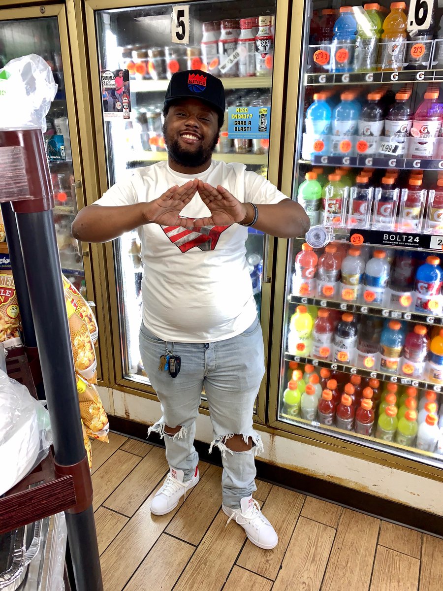 AvenueYoungRon's tweet photo. #NoSleep YoungRon Rip Nipsey Issa Marathon #LongLiveBroNem❤️ https://t.co/vi7E1Cqq80
