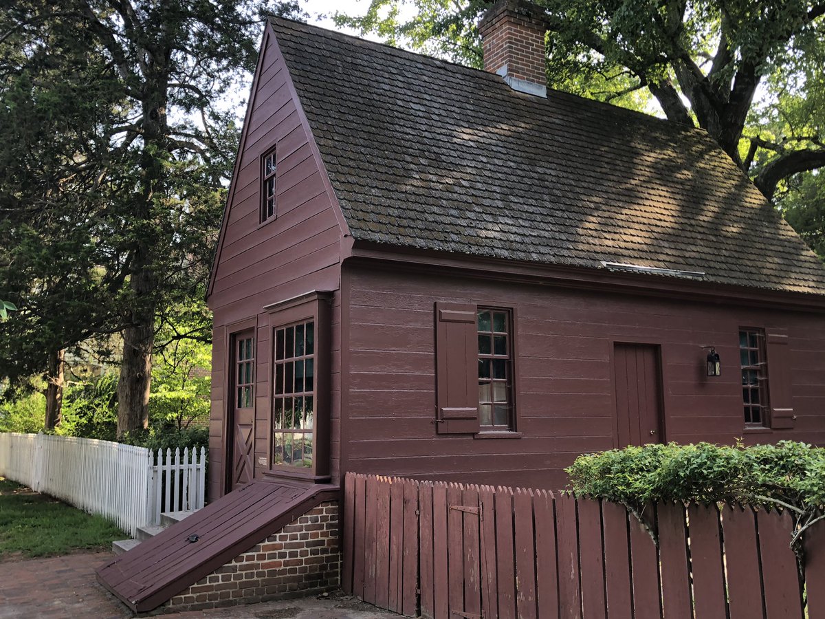 DLGenealogist's tweet photo. The reconstructed shop of Isham Goddin #Goddin #Genealogy #HouseHistory #Williamsburg #Virginia @colonialwmsburg https://t.co/ILKqEaxnzl