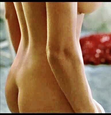 BareStuff's tweet photo. Kelly Preston in Mischief. One of my first favorite nude scenes. #RIP #KellyPreston #mischiefmovie #beautiful https://t.co/iFs7lm7MZ6