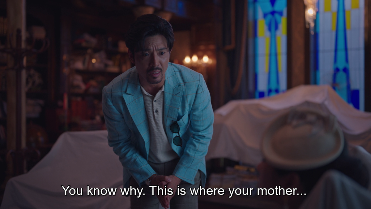 Sang In tried to get Moon Young back to Seoul to write her next book but it's also because he knows what happened to Moon Young's mother in the cursed castle (Ep.4)He knows about her past. And it's proven later (w. MY's sleep paralysis) that he made a point. #ItsOkayToNotBeOkay
