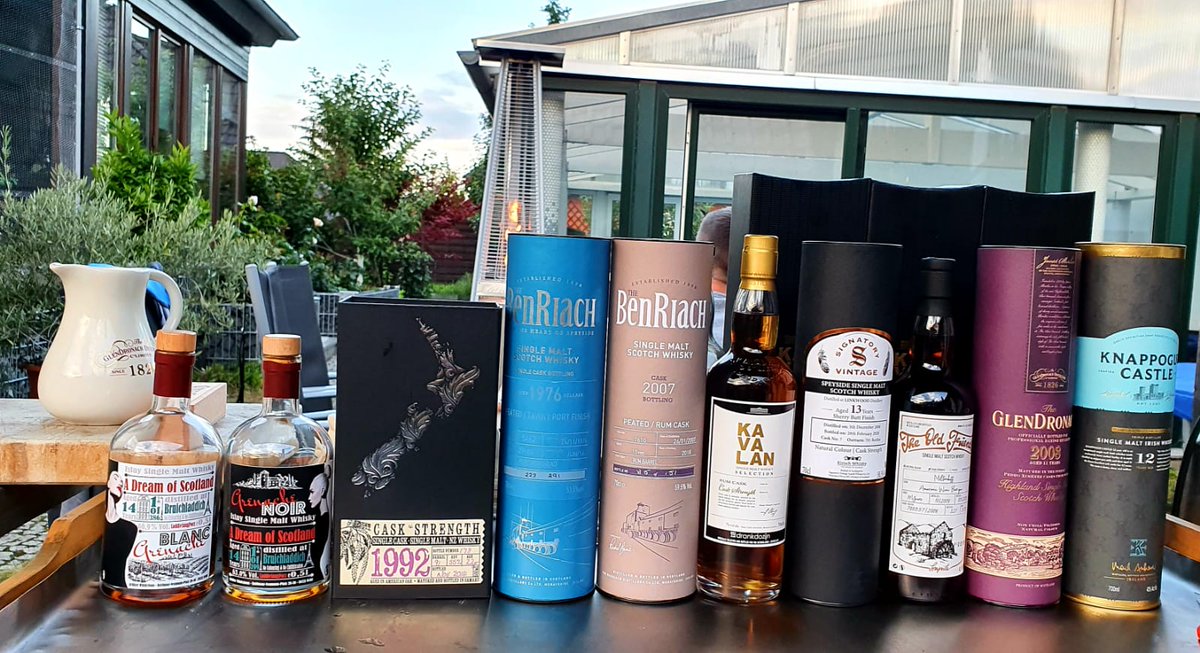 lovesinglecask's tweet photo. smal tasting flight, brilliant @TheBenRiach @KavalanWhisky RumCask https://t.co/wOJWP0LrqI