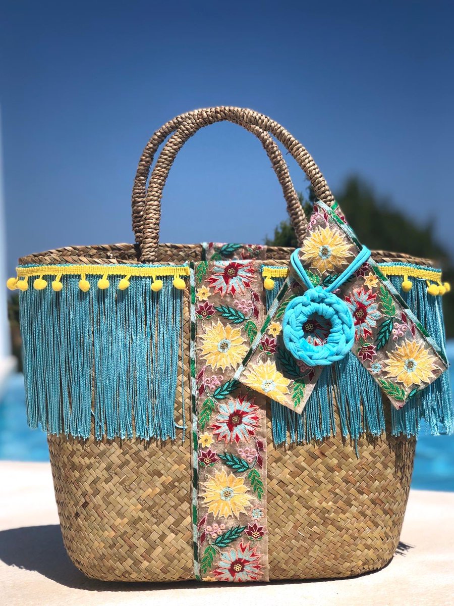 MamasuBolsos's tweet photo. Que el verano se llene de color, que el invierno parece que amenaza con ser gris. https://t.co/599fTxKrd3 #mamasu https://t.co/Ef3TinC2ek