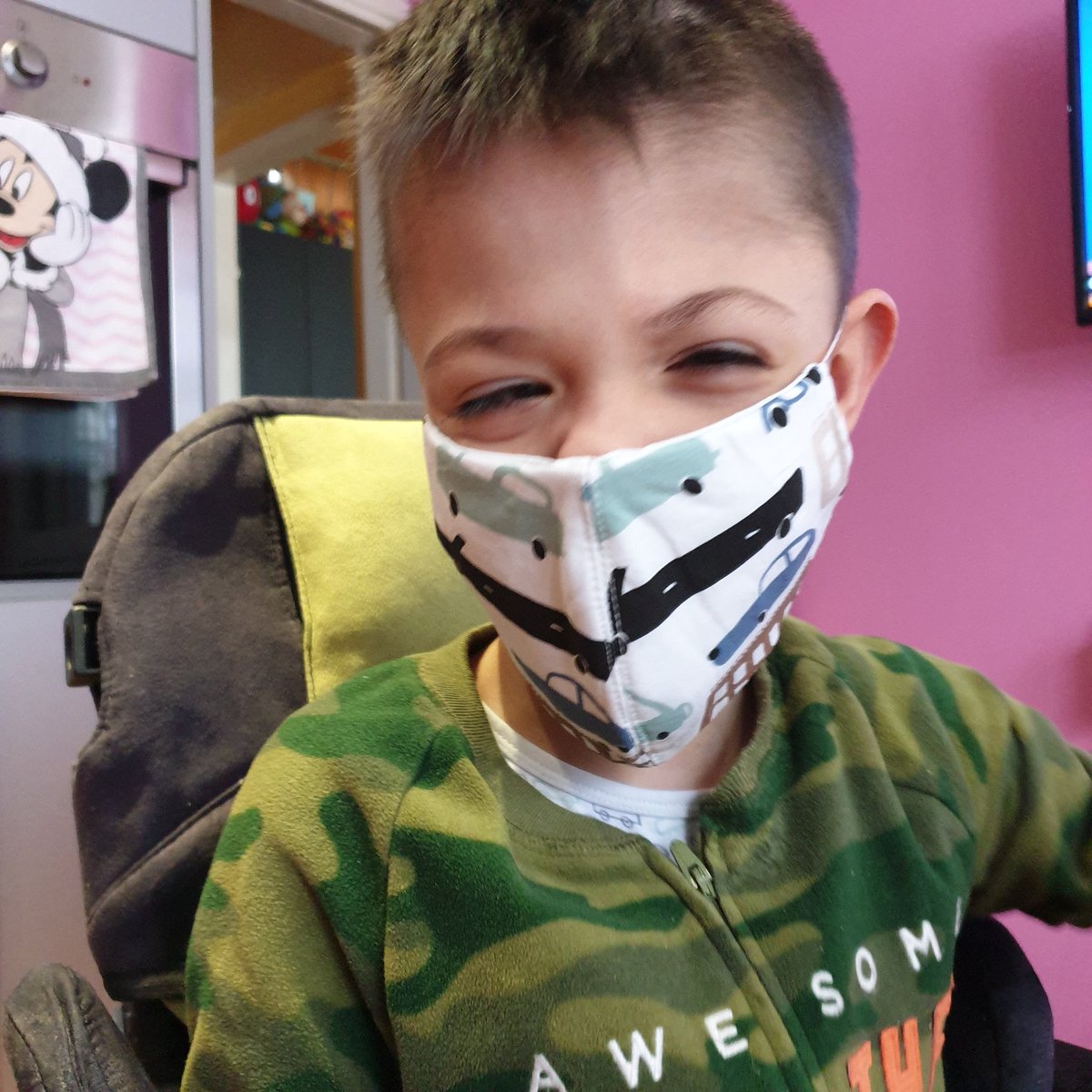 100leBgd's tweet photo. Moze
RT, poruka, racun ili jednostavno lepa zelja i podrska! Zahvaljujemo se od srca i guramo dalje bez previse price!
Moj Vuk Grujicic
SMS 117 na 3030
Dinarski 160-429508-03
Devizni i instrukcije i vise informacija na linku: https://t.co/Ymahh3B1XD
💪💖💗💕💪 
Hvala https://t.co/Sxj5X4VkUq