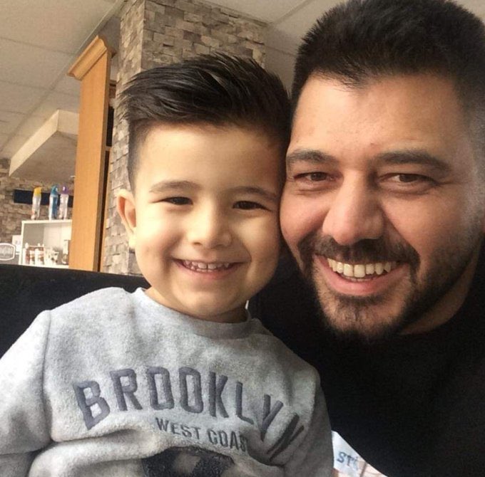 PolisHaberVideo's tweet photo. Atakan, Erman, Erkan...
Kim bilir!
Her biri, ne güzel babaydı..
Severlerdi evlatlarını
Öperlerdi, koklarlardı..
Kalleş bir saldırıda;
Şehit olmasalardı... https://t.co/c3fG1iKh8S