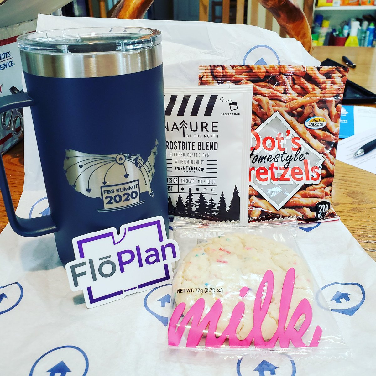 nathanandrus's tweet photo. Received in the mail today. Must mean that the FBS Summit is next week! Thanks, @flexmls! https://t.co/s1eRuMFSHh