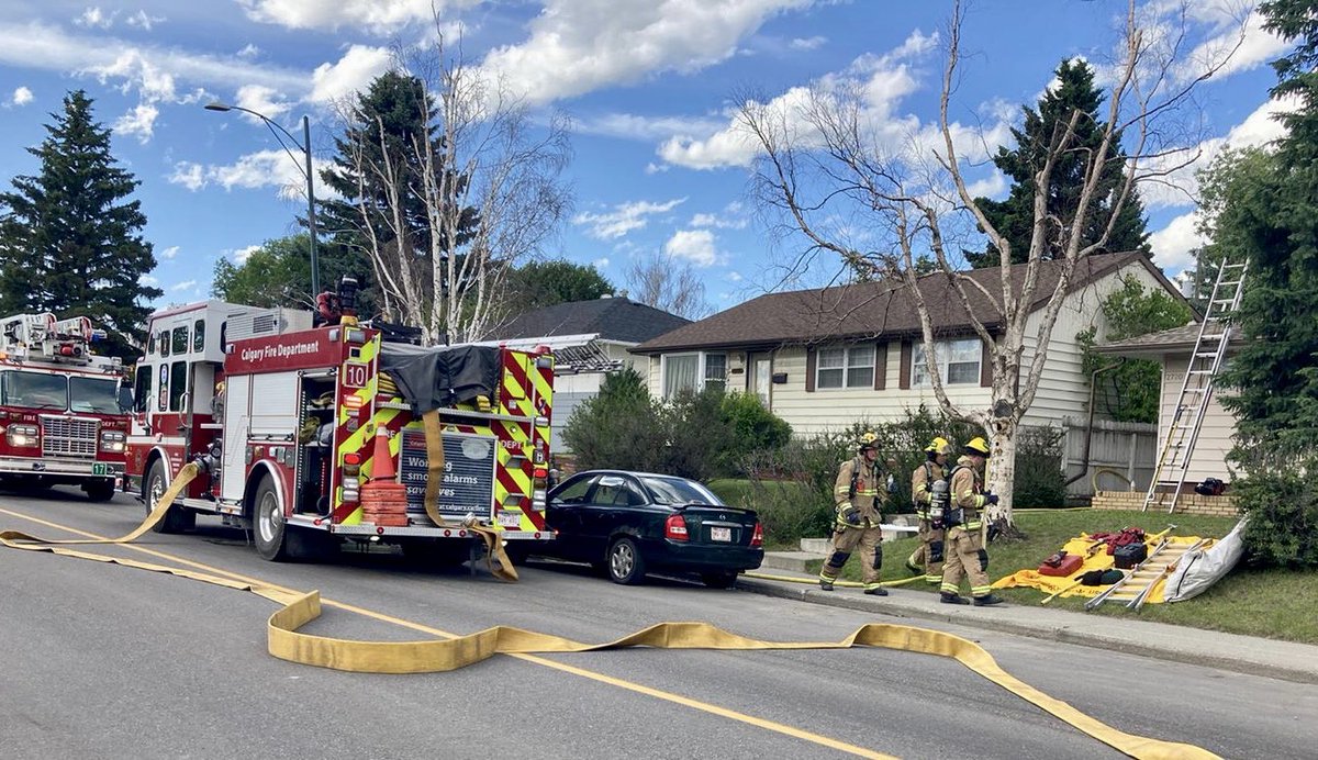 #TheMoreYouKnow What happens if firefighters get trapped or injured in a fire?🔥As multiple crews go to work fighting a fire &amp; searching for victims, commanders need additional crews to set up a Safety Team as soon as possible. This team needs to be ready to rescue the rescuers.