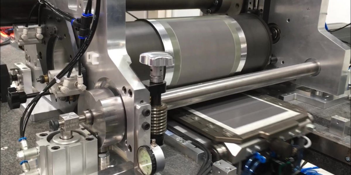 mostafaesmaei20's tweet image. New equipment for #solar_cell metallization;
The system can metallize the front and back sides of silicon solar cells with unprecedented precision and speed, Fraunhofer ISE said. The technology is also suitable for components such as printed circuit boards or chip cards.