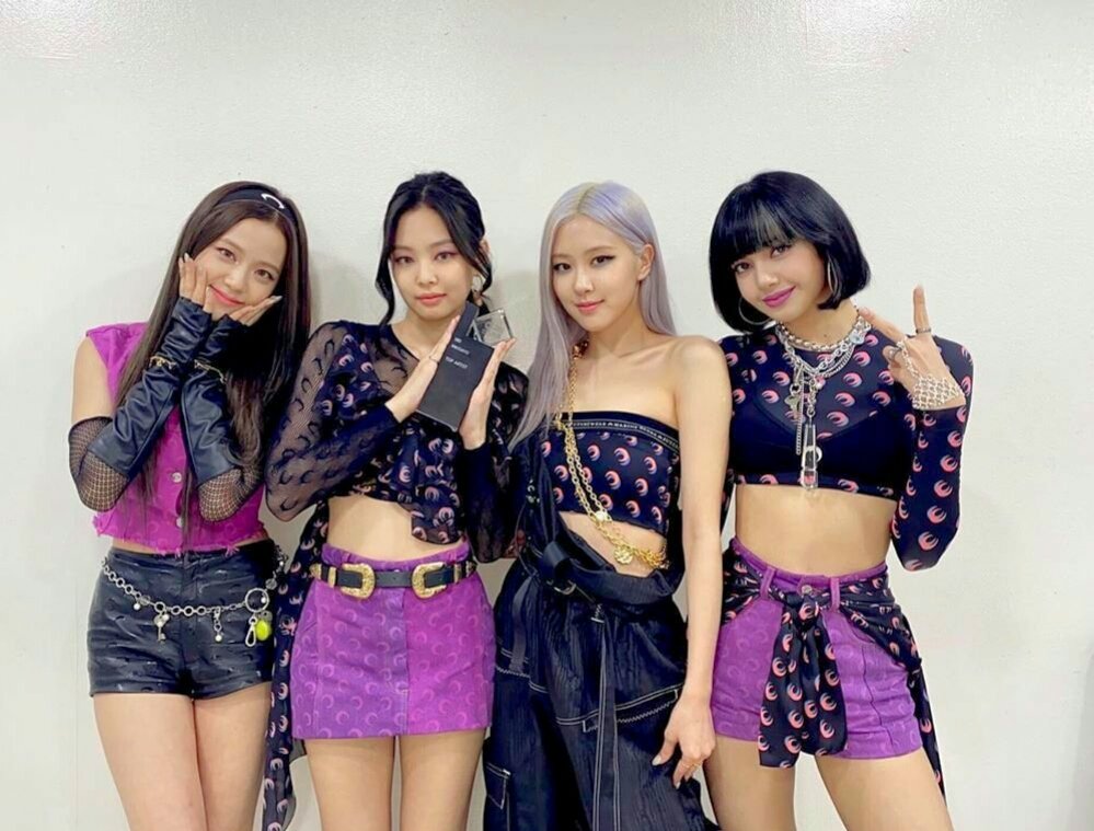 Licand19042000's tweet photo. #HowYouLikeThat5thwin 😱😱👏👏 Congratulations girls💙💜💖💙💜💖💕💕😊😊🏆🏆🏆🏆🏆 https://t.co/9Xssrgmx3h