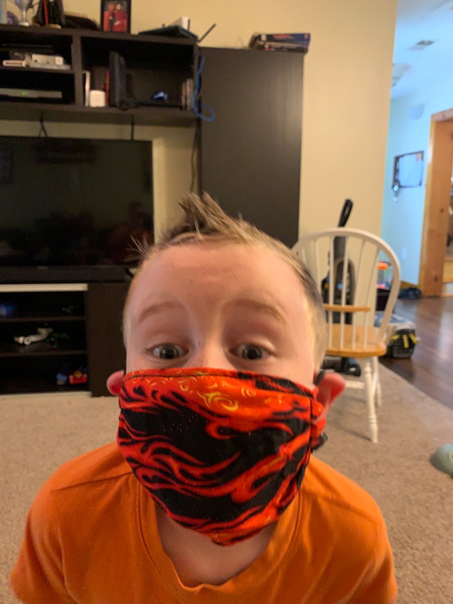 ashleyrwvaughn's tweet photo. “Evan, why are you wearing your mask in the house?”
“I’m playing a game. It’s level FOUR where you escape Coronavirus”
#coronavirus #tinygamer https://t.co/FlrAKWRJF8