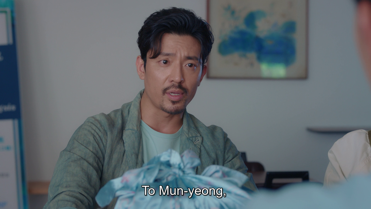 It's clear that Sang In doesn't like Moon Young in a romantic way since he likes Ju Ri but I do think what he meant there is that he's been there for Moon Young for a decade and intends to be there for her the rest of their lives (Ep.6) #ItsOkayToNotBeOkay  #ItsOkayToNotBeOkayEP9