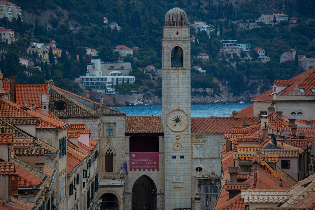 Dubrovnik tourist guide tweet media