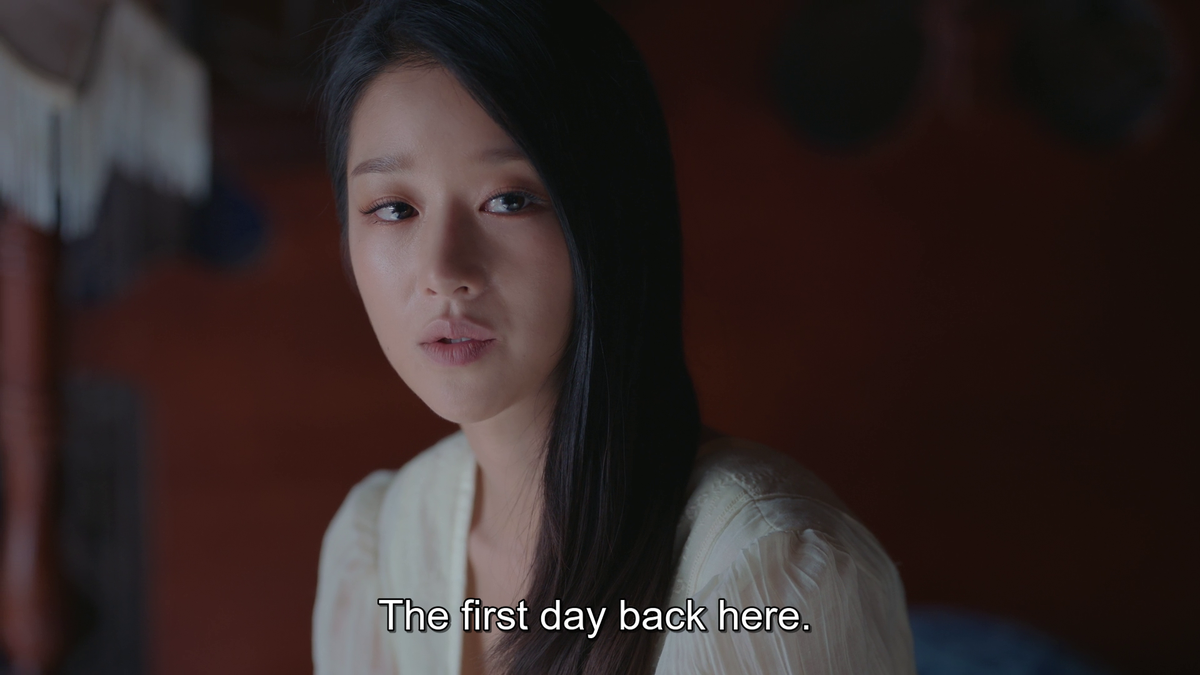 I'm pretty sure Sang In is the only person, along with Kang Tae, that could ask that and get a honest answer from Moon Young (Ep.7) #ItsOkayToNotBeOkay