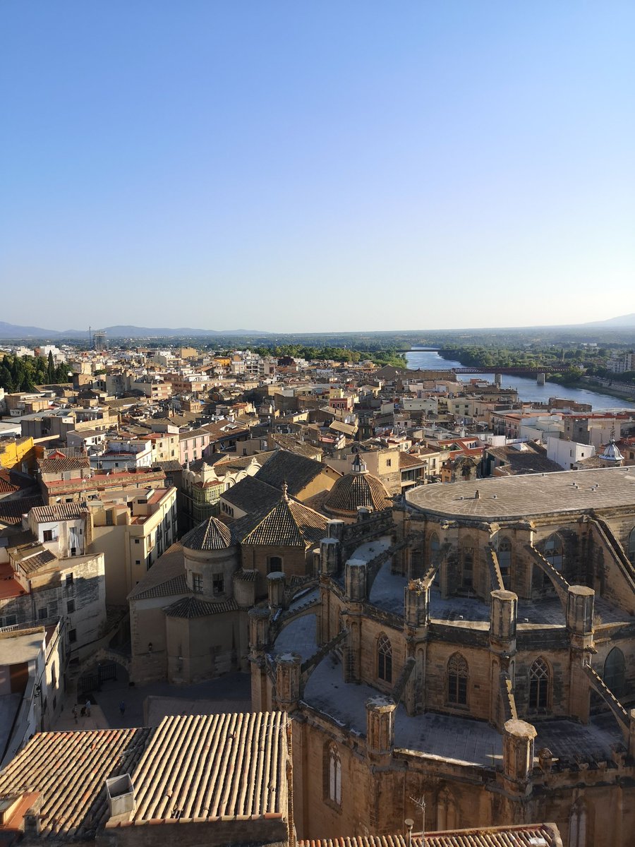 albafores's tweet photo. Trobava a faltar la vista de #Tortosa des de #LaSuda @DiasporaEbrenca #diasporaebrenca @segadorsdelta #diasporaacasa https://t.co/jX9rVHhH1W