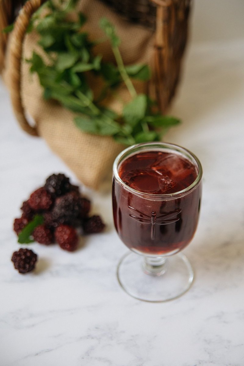 norfokgin's tweet photo. To mint or not to mint? Delighted to have some soft sweet juicy blackberries on our walk today. Just enough. #norfolkgin #blackberries #mint #bramblecocktail https://t.co/sqcJw1RUTH