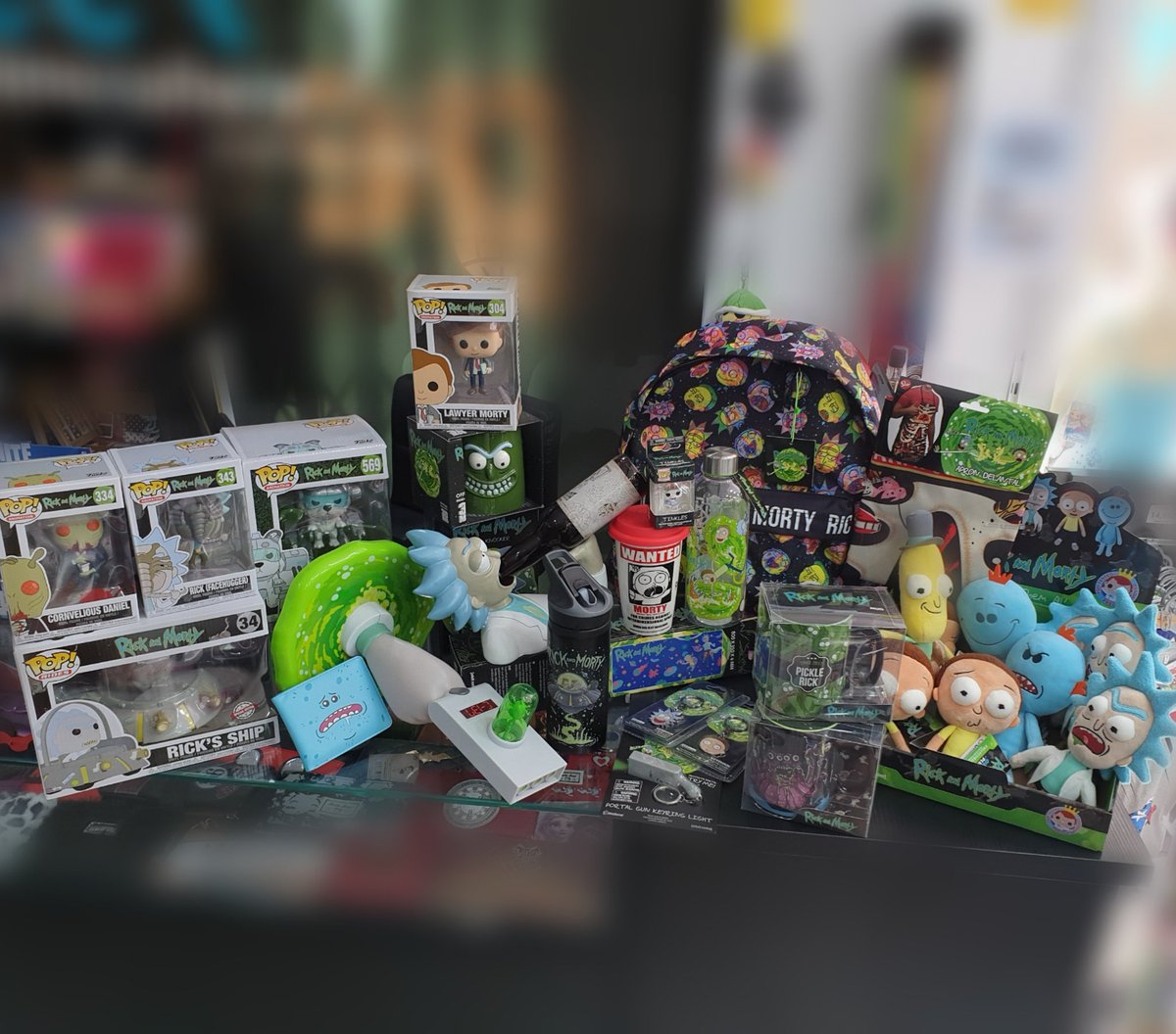 GeekAtmosphere's tweet image. ¡Rick y Morty nos vuelven loc@s! 🤯

Del 1 al 10 ¿Cuánto os mola esta serie?😏

#NETFLIX #netflixspain #rickAndMorty #morty #rickymorty #series #humor #funkopop #merchandising #geekatmosphere #alwaysplaying