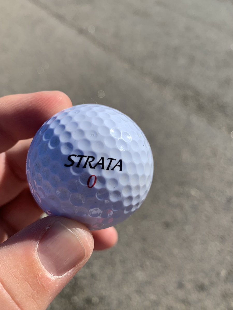 proformcoach's tweet photo. @ClubProGuy @matt_fennessy 1st group out this AM. Found this gem in the pond on #8. Nothing says performance like #complimentary. https://t.co/9h0T1s8joJ