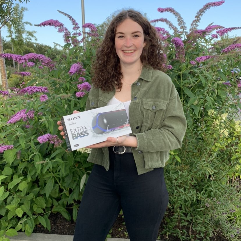 RaffleSurrey's tweet photo. Our latest winner Lauren Thomas looking very happy receiving her prize yesterday! 🎉

If you’d like to join her on our growing list of winners, you can enter now for just 99p! 👇

https://t.co/UbCDZqcEAK ✅ https://t.co/YKfygCB2fp