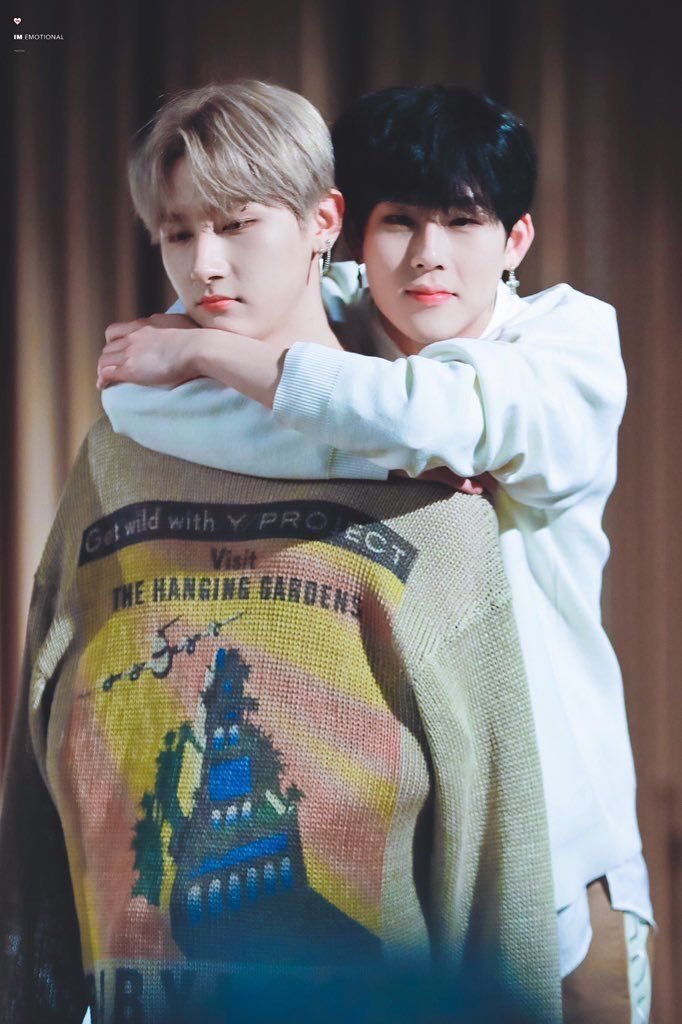 types of hugs: jookyun edition 