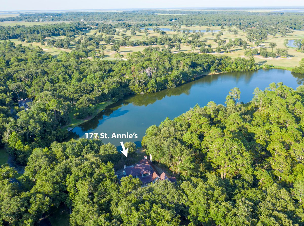 fredericaliving's tweet photo. Featuring a Low Country exterior and a gracious, open floor plan with generous living spaces, this home truly embodies the casually elegant style that is Frederica living.  https://t.co/dN7ajW7xT4 https://t.co/nF9AipZcwl