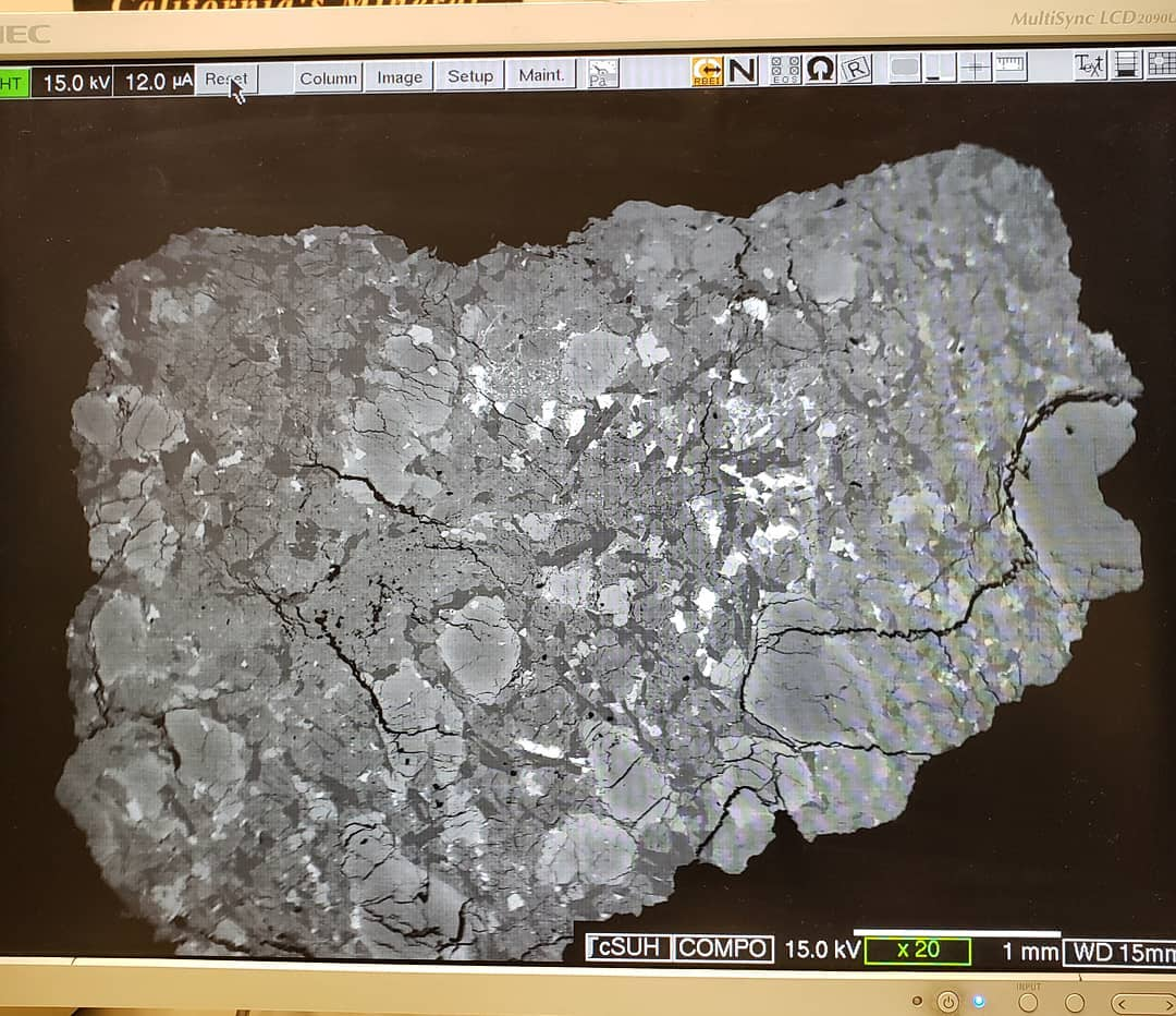 Today is the Fall Anniversary or Birthday of Tissint, the martian meteorite I studied for 2 years as a Masters student. Out of the ~200 martian meteorites we have on Earth Tissint was one of the only 5 we have witnessed falling from the sky. That's why it's so special.