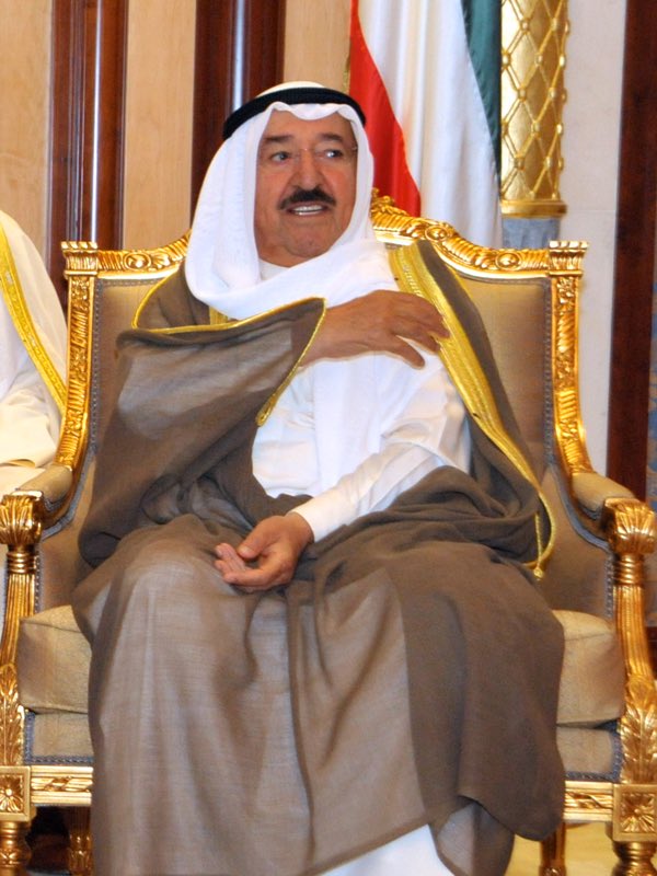 أسأل الله العظيم ربّ العرش العظيم أن يشفيك. اللهمّ اشفه شفاءً ليس بعده سقمٌ أبداً، اللهمّ خذ بيده، اللهمّ احرسه بعينك الّتي لا تنام، واكفه بركنك الذي لا يرام، واحفظه بعزّك الّذي لا يضام، اللهم البسه ثوب الصحه والعافيه ، اللهم احفظه بعينك التي لا تنام .

 #صباح_الاحمد_الصباح