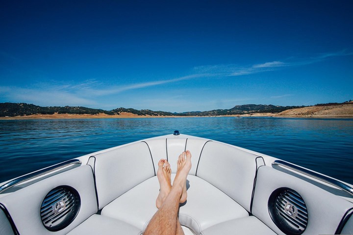 ecboats's tweet photo. Feet up, anchor down ⚓️ https://t.co/1S1Too0vpk