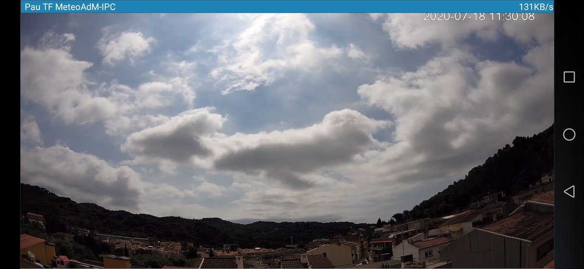 MeteoAdM's tweet photo. 👉després que durant el dia han fet una mica el ronso i que han estat els responsables d'algunes gotellades aquesta #matinda (I.p) #Batec @FoscaClara @epicjoan1 #ArenysdeMunt #18juliol2020 #estiu2020 https://t.co/51kmPWj2Kd