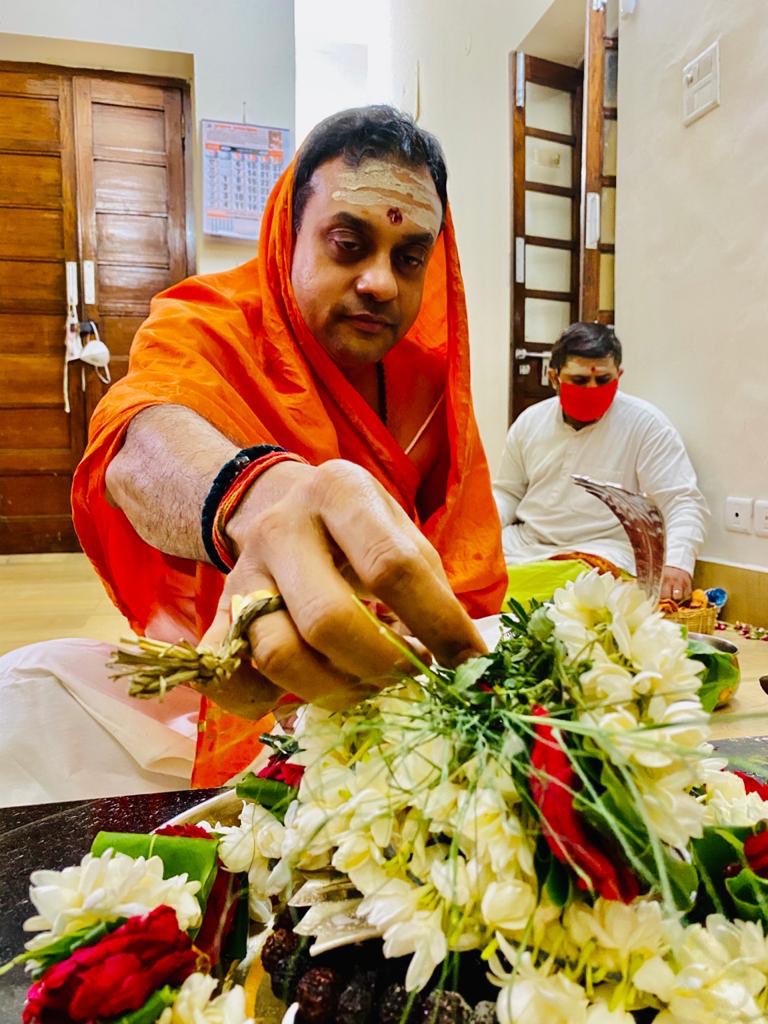 sambitswaraj's tweet photo. श्रावण शिव प्रदोष व्रत 🙏🙏
महाकाल महाकाल।। https://t.co/bhgp2pEUi2