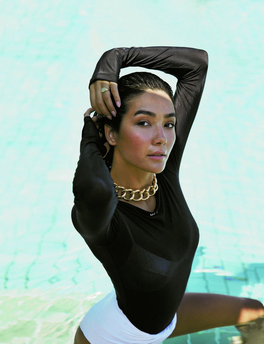 AlemDergisi's tweet photo. Aybüke Pusat ile beş soru beş cevap! 💓 https://t.co/wpzcoxjXwh
#AybükePusat #AlemSummer #summer #magazine #cover https://t.co/osYbUc2bYP